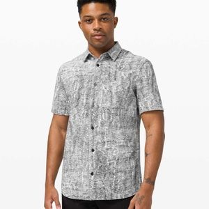 Lululemon Commission Short-Sleeved Shirt